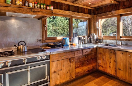 Chamonix-Mont-Blanc Cottage | Chalet Alma - self catered chalet that sleeps 10-13 in five bedrooms with pool, sauna and garden