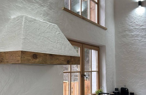 Flattach Ski Chalet | Chalet am Bachl 1 - Holiday home, shower and bath, WC, Deluxe