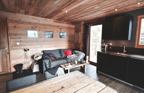 Superbolquere Ski Chalet | Chalet Ankara Greniers d'AlpagesChalet Ankara Coll