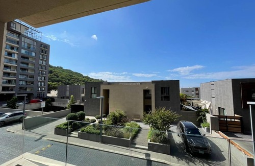 Duhur ash Shuwayr Ski Chalet | Chalet-apartment in Tilal Fanar resort, generator is included,