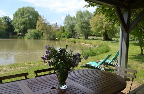 Chateau-Voue House | Chalet au bord d'un étang, près d'une ferme pédagogique