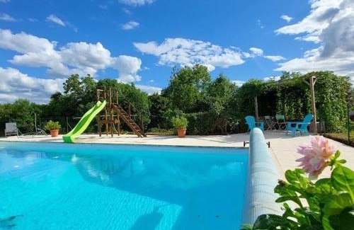Velle-sur-Moselle House | Chalet au calme avec terrasse, acceptant les animaux, parking et Wi-Fi inclus - FR-1-584-108