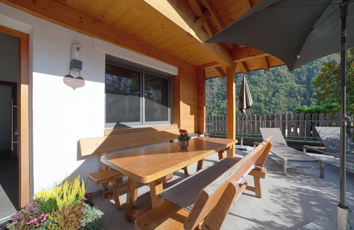 Rifiano Ski Chalet | Chalet 'Azalee' with Mountain View, Shared Pool and Wi-Fi