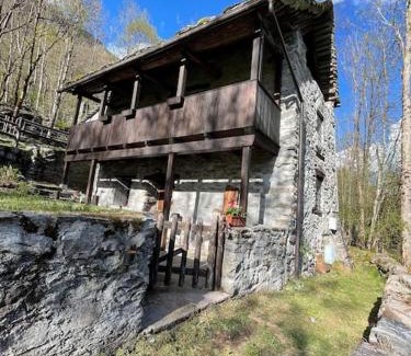 Ceppo Morelli Ski Chalet | Chalet Baita Magugnaga