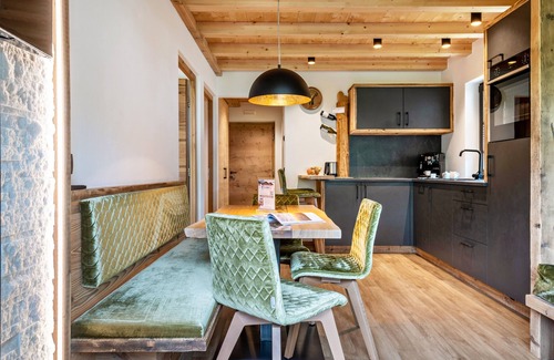 Racines Apartment | Chalet "Blosegghof Waldblick" with Mountain View, Private Terrace and Wi-Fi