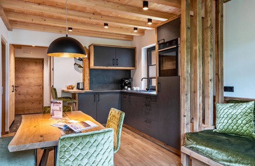 Racines Apartment | Chalet "Blosegghof Waldblick" with Mountain View, Private Terrace and Wi-Fi