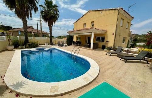 Borriol House | Chalet Borriol RentalHolidays REF 028