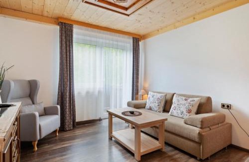 Muhlbach im Pinzgau Apartment | Chalet Bramberg near Ski Slopes