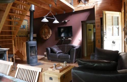 Marigny l'Eglise Ski Chalet | Chalet charmant à Marigny-l'Église avec cheminée