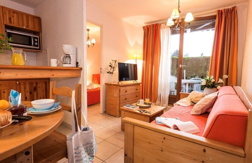 Evian-les-Bains Ski Chalet | Chalet Cosy | Accès Piscine + Thermes d'Evian