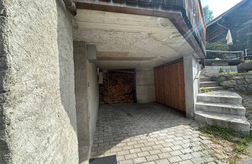 Saint-Luc Apartment | Chalet cosy rénové et charmant