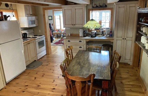 Cheneville Ski Chalet | Chalet D'époque