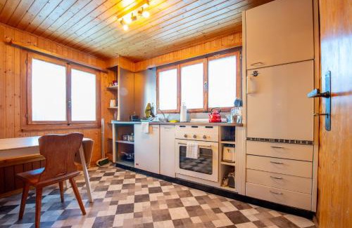 Goms Apartment | Chalet Daheim - Ferienwohnung OG