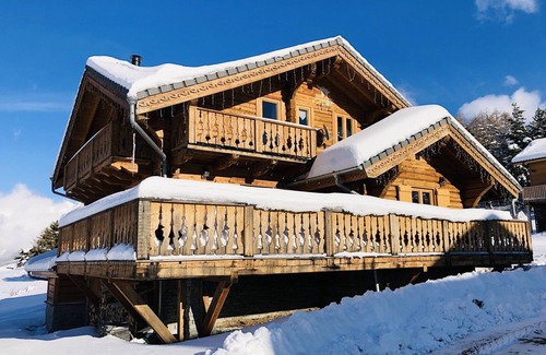 Le Devoluy Ski Chalet | Chalet de charme La joue du Loup - 10 people - jacuzzi