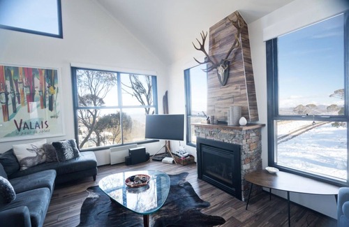 Hotham Heights Ski Chalet | Chalet DeichnSki-in/Ski-out