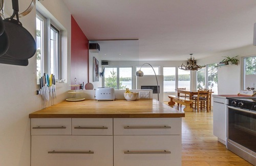 Memphremagog Regional County Municipality Ski Chalet | Chalet directly on the shores of magnificent Lake Lovering