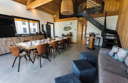 Conjux Ski Chalet | "chalet DU Lac" Accès Direct au lac du Bourget Pour 10 Personnes - Exceptionnel