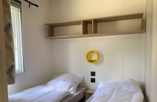 Mittelhof Apartment | Chalet Eichhörnchen - Camping im Eichenwald