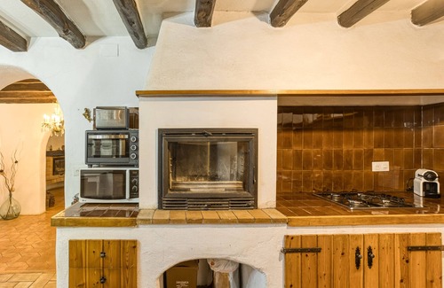 Esponella Ski Chalet | Chalet 'El Revolt De Martís' with Private Pool, Private Terrace and Wi-Fi