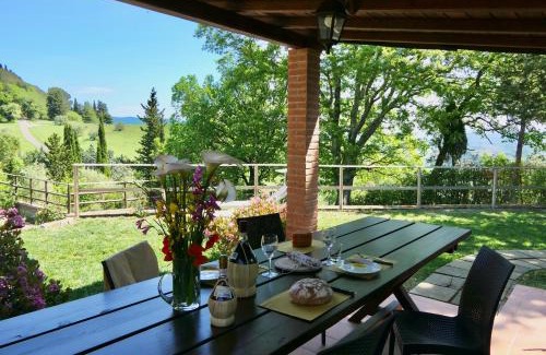 Montescudaio Villa | Chalet Elena in Montescudaio, ground floor with fenced garden