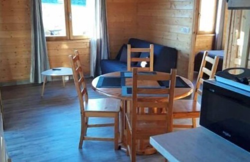 Cayres Ski Chalet | Chalet en Bois à la Campagne