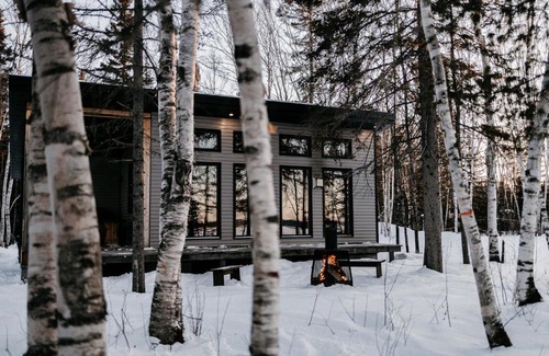 L'Ascension-de-Notre-Seigneur Apartment | Chalet en pleine nature vue sur la rivière Péribonka
