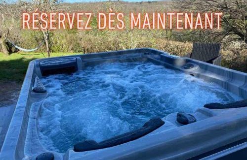 Balleray Ski Chalet | Chalet et jacuzzi au coeur du Nivernais