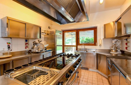 Giustino House | Chalet Field House