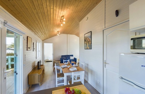 Combrit Ski Chalet | Chalet for 4 in a residence with swimming pool