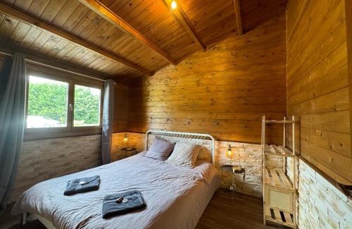 Saint-Pourcain-sur-Sioule Ski Chalet | Chalet- Le Samoyède