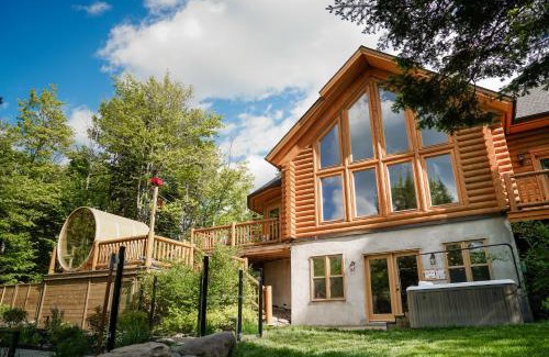 Fiddler Lake Resort Ski Chalet | Chalet Golden Bear - Fiddler Lake