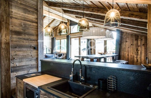 Chamonix-Mont-Blanc Ski Chalet | Chalet Grand Cerf - Le Lavancher - Stunning 3 bedroom close to the Grands-Montets ski area