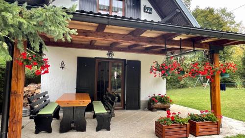 Lokve Ski Chalet | Chalet House Olga