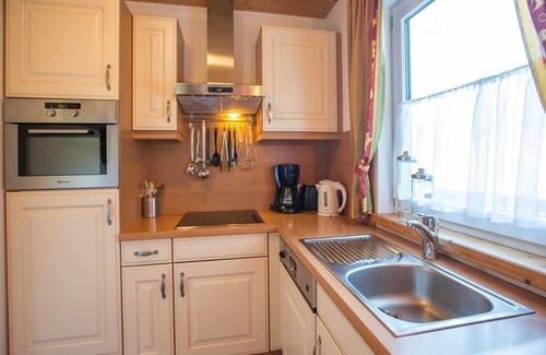 Annaberg im Lammertal Ski Chalet | Chalet in Annaberg-Lungotz with a community pool