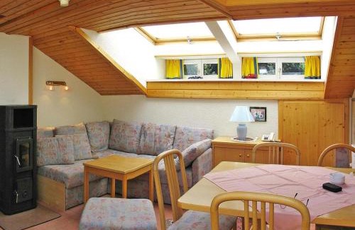 Dienten am Hochkoenig Apartment | Chalet in Dienten with Ski-In Access & Sauna