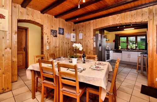The Ardennes Ski Chalet | Chalet in Fraiture with Sauna and Garden