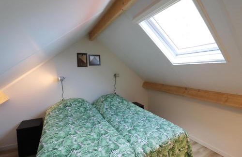Sint Nicolaasga House | Chalet in Friesland near Large Lakes