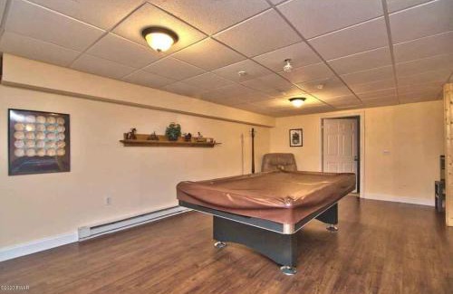 Lackawaxen Ski Chalet | Chalet in Masthope Community