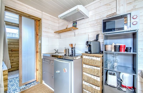 Vertheuil House | Chalet "in Medoc 3" with Private Garden & Wi-Fi
