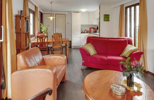 Stegeren Ski Chalet | Chalet in Stegeren with Pool and Gardens, cleaning included