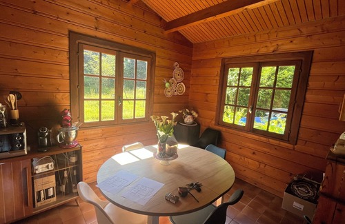 Compreignac Ski Chalet | 🌲 Chalet in the woods with private pond - near Lac de Saint-Pardoux
