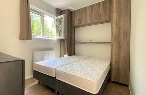 Beekbergen-Zuid Ski Chalet | Chalet in Valthe near Emmen Zoo