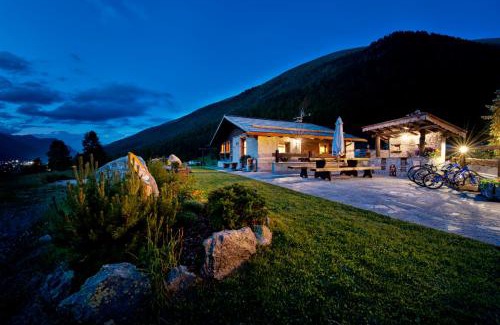 Livigno Ski Chalet | Chalet in Via Dali Mina
