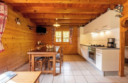 Alex Ski Chalet | Chalet 'Indépendant 3 Personnes' with Mountain View, Private Terrace and Wi-Fi