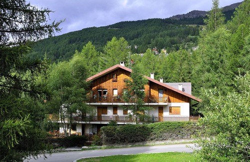 Sauze d'Oulx Apartment | Chalet Jacqueline & Franco - Three-room apartment very close to the ski slopes
