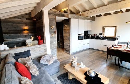 Superbolquere Ski Chalet | Chalet Keshi Collection Perles