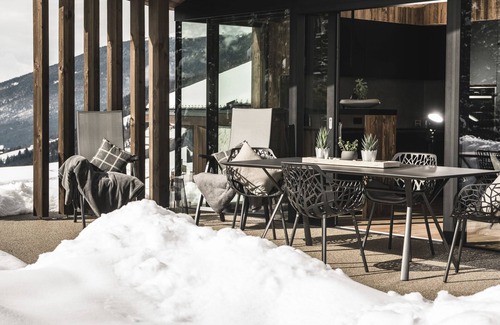 Selva di Val Gardena Ski Chalet | Chalet 'L Piz Dolomites' with Mountain View, Private Terrace and Wi-Fi