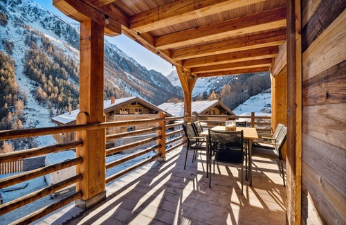 Grimentz Apartment | Chalet Larchwood by Mrs Miggins 3