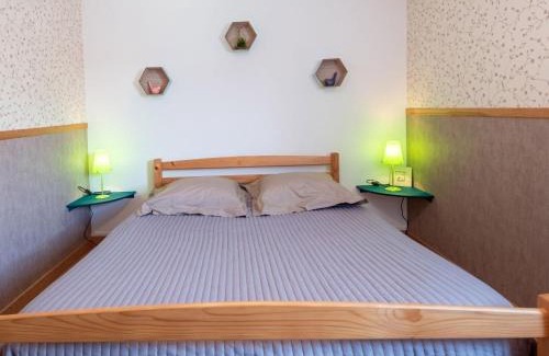 La Haye-d'Ectot Ski Chalet | Chalet Le Petit Chalet by Interhome
