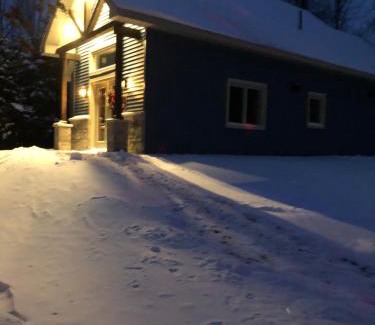 Beaulac-Garthby Ski Chalet | Chalet Le Shack